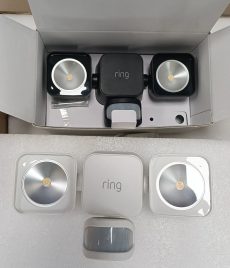 Ring Smart Lighting – Floodlight, Battery-Powered, Outdoor Motion-Sensor Security Light, White (Bridge required)